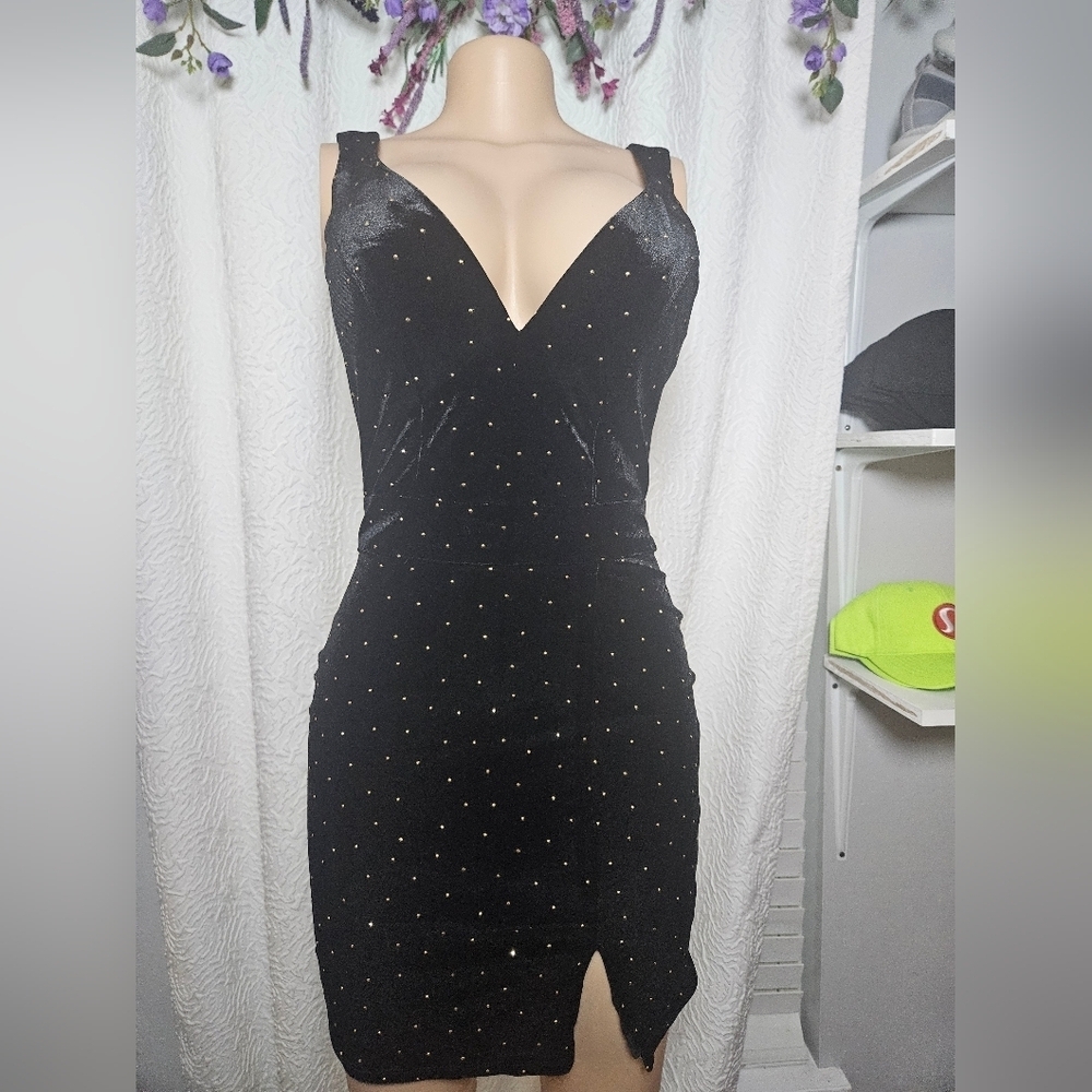 Crystal Doll Black and White Bodycon V-Neck Dress